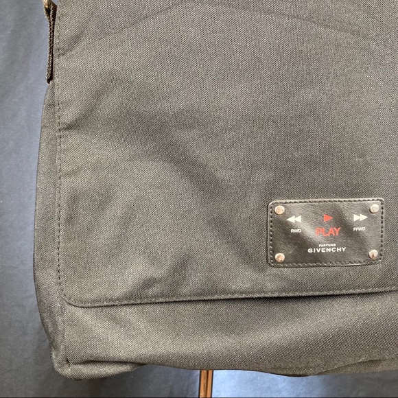 Givenchy Play parfume messenger bag - Picture 3 of 13